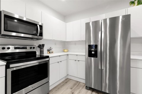 Townhouse in Pompano Beach, Florida 3 bedrooms, 183.02 sq.m. № 1920480 - photo 7