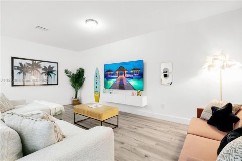 Townhouse in Pompano Beach, Florida 3 bedrooms, 183.02 sq.m. № 1920480 - photo 14