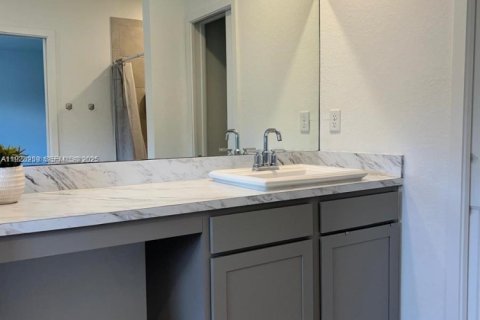 Townhouse in Miami Gardens, Florida 4 bedrooms, 148.83 sq.m. № 1988376 - photo 7