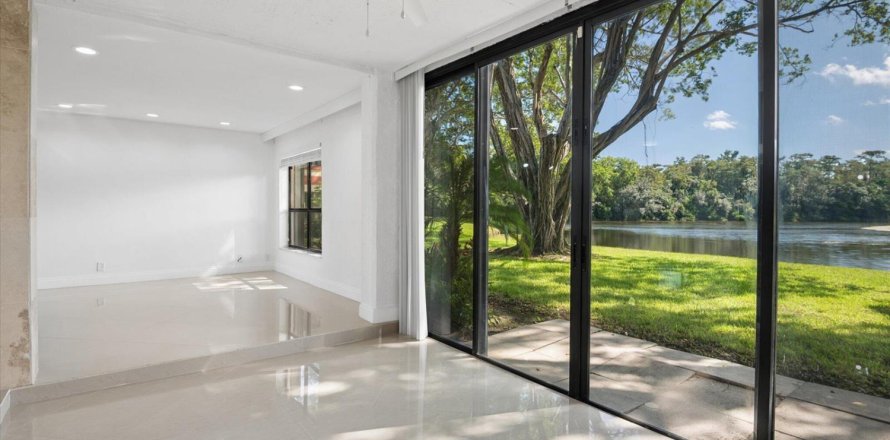 Condo à Coconut Creek, Floride, 3 chambres  № 2420746