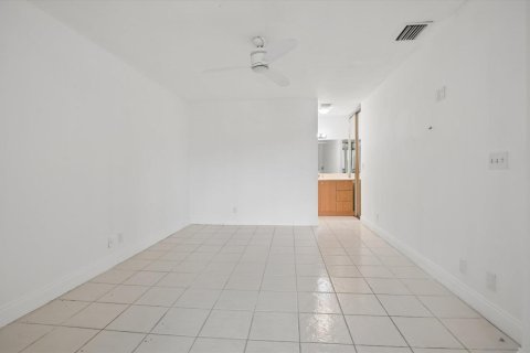 Copropriété à vendre à Coconut Creek, Floride: 3 chambres, 101.54 m2 № 2420746 - photo 11