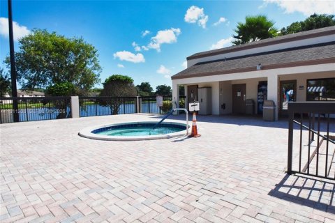 Copropriété à vendre à Coconut Creek, Floride: 3 chambres, 101.54 m2 № 2420746 - photo 30