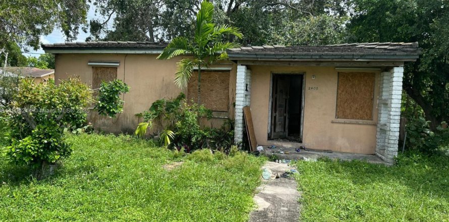 Villa ou maison à Miami, Floride 3 chambres, 86.96 m2 № 1954865