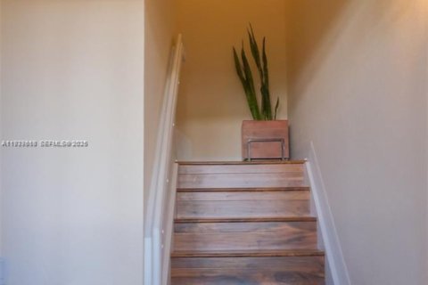 Townhouse in Boynton Beach, Florida 3 bedrooms, 139.26 sq.m. № 2000747 - photo 12