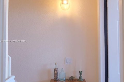 Townhouse in Boynton Beach, Florida 3 bedrooms, 139.26 sq.m. № 2000747 - photo 10