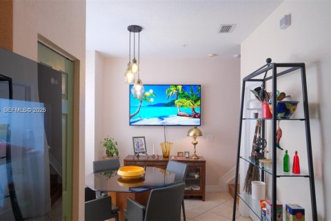 Townhouse in Boynton Beach, Florida 3 bedrooms, 139.26 sq.m. № 2000747 - photo 24