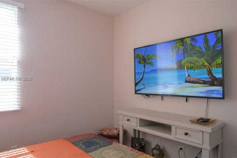 Townhouse in Boynton Beach, Florida 3 bedrooms, 139.26 sq.m. № 2000747 - photo 29