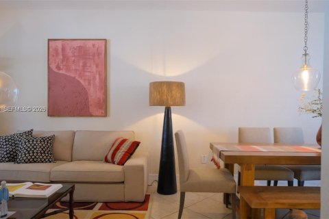 Townhouse in Boynton Beach, Florida 3 bedrooms, 139.26 sq.m. № 2000747 - photo 13