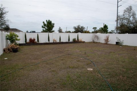 House in Haines City, Florida 3 bedrooms, 186.18 sq.m. № 2165919 - photo 22