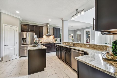 House in Lake Mary, Florida 4 bedrooms, 318.75 sq.m. № 1782150 - photo 8