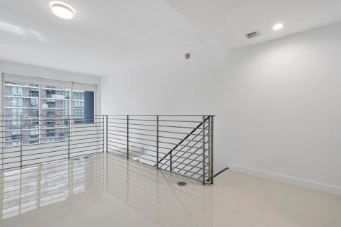 Купить кондоминиум в Майами, Флорида 1 спальня, 72.93м2, № 1897676 - фото 15