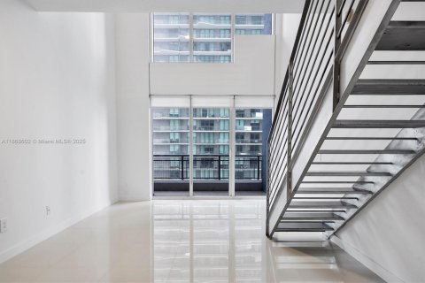 Купить кондоминиум в Майами, Флорида 1 спальня, 72.93м2, № 1897676 - фото 10