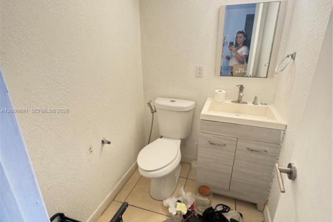 Condominio en alquiler en Miami, Florida, 1 dormitorio, 68.75 m2 № 2170177 - foto 6