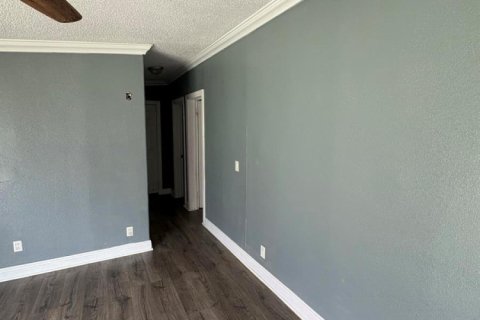 Casa en venta en Plant City, Florida, 5 dormitorios, 192.49 m2 № 2377031 - foto 9