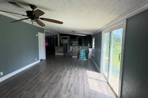 Casa en venta en Plant City, Florida, 5 dormitorios, 192.49 m2 № 2377031 - foto 8