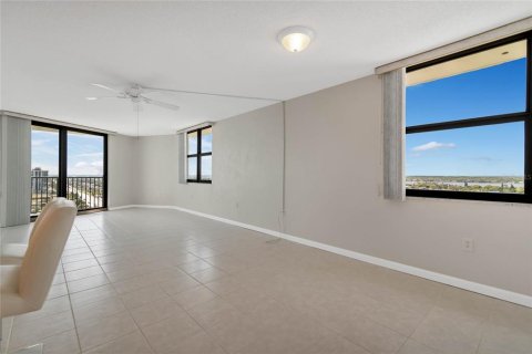Condo in Ormond Beach, Florida, 2 bedrooms  № 1061486 - photo 5