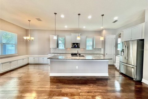 Villa ou maison à louer à Tampa, Floride: 4 chambres, 232.72 m2 № 2149696 - photo 6