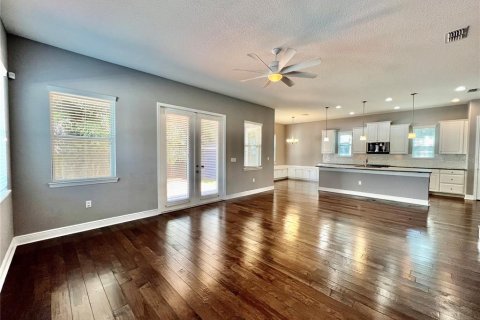 Villa ou maison à louer à Tampa, Floride: 4 chambres, 232.72 m2 № 2149696 - photo 14