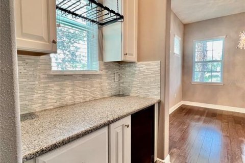 Villa ou maison à louer à Tampa, Floride: 4 chambres, 232.72 m2 № 2149696 - photo 15