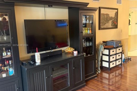 Condo in Tamarac, Florida, 2 bedrooms  № 2055211 - photo 25