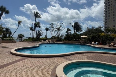 Condo in Miami, Florida, 2 bedrooms  № 1697447 - photo 28