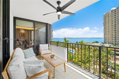 Condo in Miami, Florida, 2 bedrooms  № 1697447 - photo 22