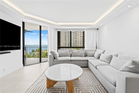 Condo in Miami, Florida, 2 bedrooms  № 1697447 - photo 3