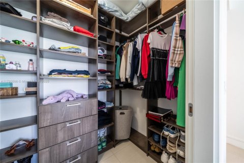 Condominio en venta en Aventura, Florida, 3 dormitorios, 222.78 m2 № 2052107 - foto 20