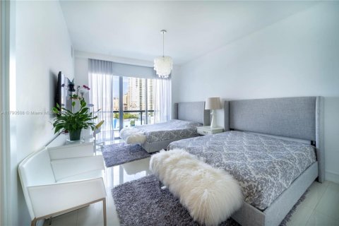 Condominio en venta en Aventura, Florida, 3 dormitorios, 222.78 m2 № 2052107 - foto 19