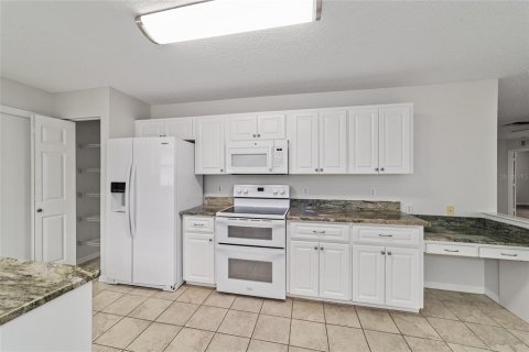 House in Ocala, Florida 3 bedrooms, 132.66 sq.m. № 1823024 - photo 10