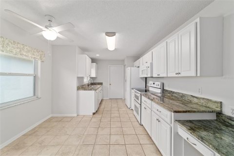 House in Ocala, Florida 3 bedrooms, 132.66 sq.m. № 1823024 - photo 8