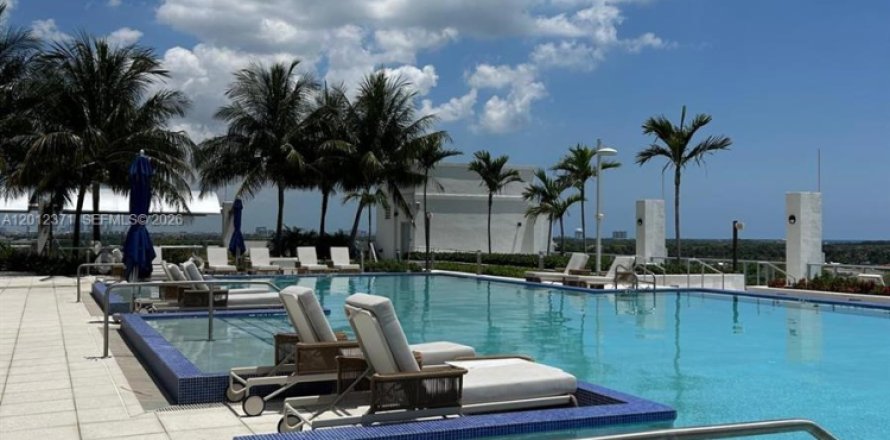 Apartamento en Hollywood, Florida 1 dormitorio, 62.43 m2 № 2074820