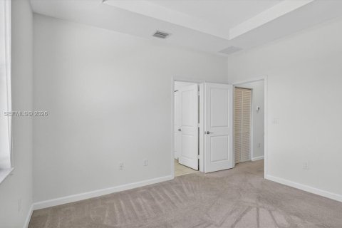 Touwnhouse à vendre à Miami, Floride: 3 chambres, 133.97 m2 № 2270638 - photo 24
