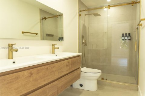 Купить виллу или дом в Майами, Флорида 3 спальни, 140.47м2, № 1973950 - фото 15