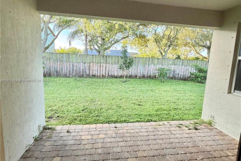 House in Homestead, Florida 4 bedrooms, 183.39 sq.m. № 1967827 - photo 6