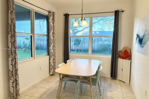 House in Homestead, Florida 4 bedrooms, 183.39 sq.m. № 1967827 - photo 12