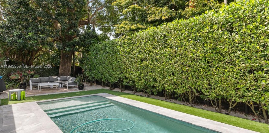 Villa ou maison à Miami, Floride 3 chambres, 172.89 m2 № 2060083