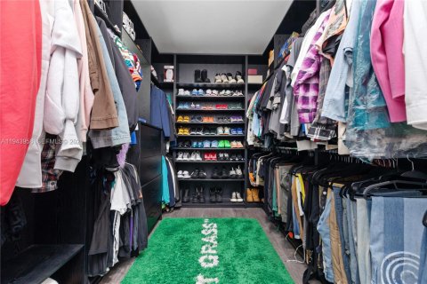 Villa ou maison à vendre à Miami, Floride: 3 chambres, 172.89 m2 № 2060083 - photo 14