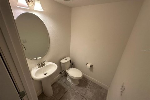 Townhouse in Orlando, Florida 3 bedrooms, 124.49 sq.m. № 1904477 - photo 5