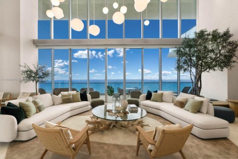 Condominio en venta en Sunny Isles Beach, Florida, 5 dormitorios, 621.98 m2 № 1946607 - foto 3