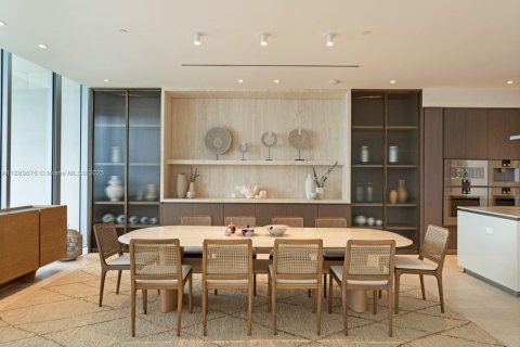 Condominio en venta en Sunny Isles Beach, Florida, 5 dormitorios, 621.98 m2 № 1946607 - foto 7