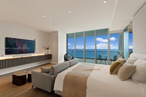 Condominio en venta en Sunny Isles Beach, Florida, 5 dormitorios, 621.98 m2 № 1946607 - foto 27