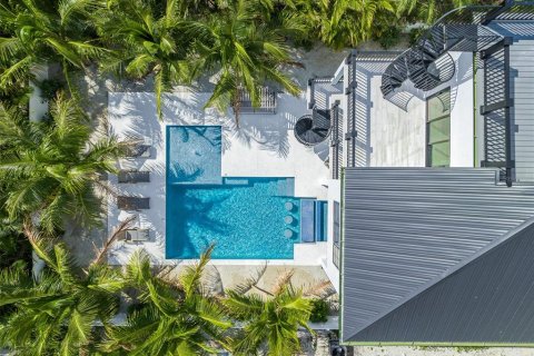Купить виллу или дом в Сарасота, Флорида 8 комнат, 422.71м2, № 2238211 - фото 5
