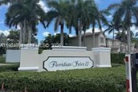 Adosado en Homestead, Florida 4 dormitorios № 1997620