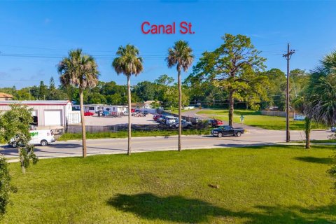 Propiedad comercial en venta en New Smyrna Beach, Florida № 1919142 - foto 3