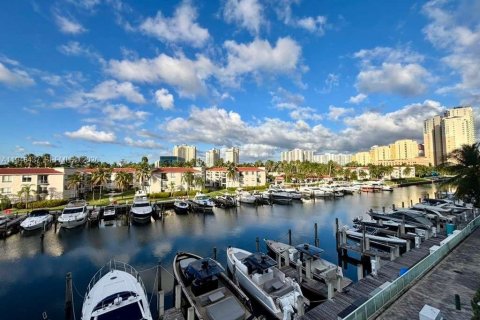 Condo in Aventura, Florida, 3 bedrooms  № 2003207 - photo 19