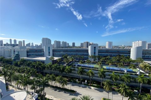 Condo in Aventura, Florida, 3 bedrooms  № 2003207 - photo 14