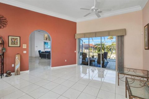 House in Punta Gorda, Florida 3 bedrooms, 226.03 sq.m. № 1584033 - photo 25