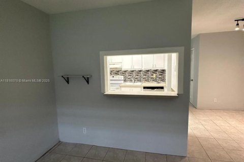 Condominio en venta en Hollywood, Florida, 1 dormitorio, 59.46 m2 № 1939575 - foto 13