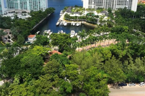 Condominio en alquiler en Aventura, Florida, 2 dormitorios, 96.9 m2 № 1993787 - foto 3